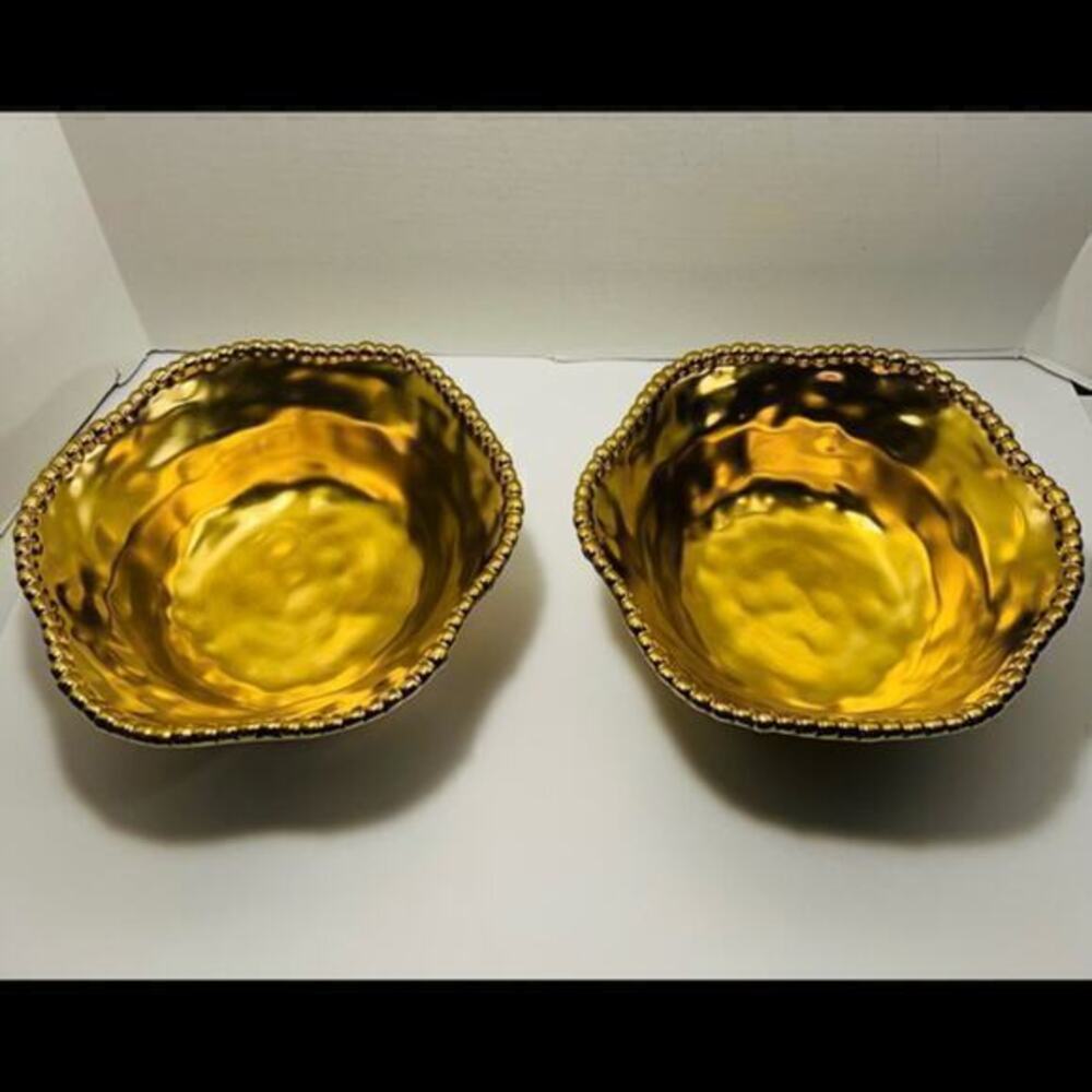 Set of 2 Gorgeous good heavy porcelain serving bowls from Pampa Bay